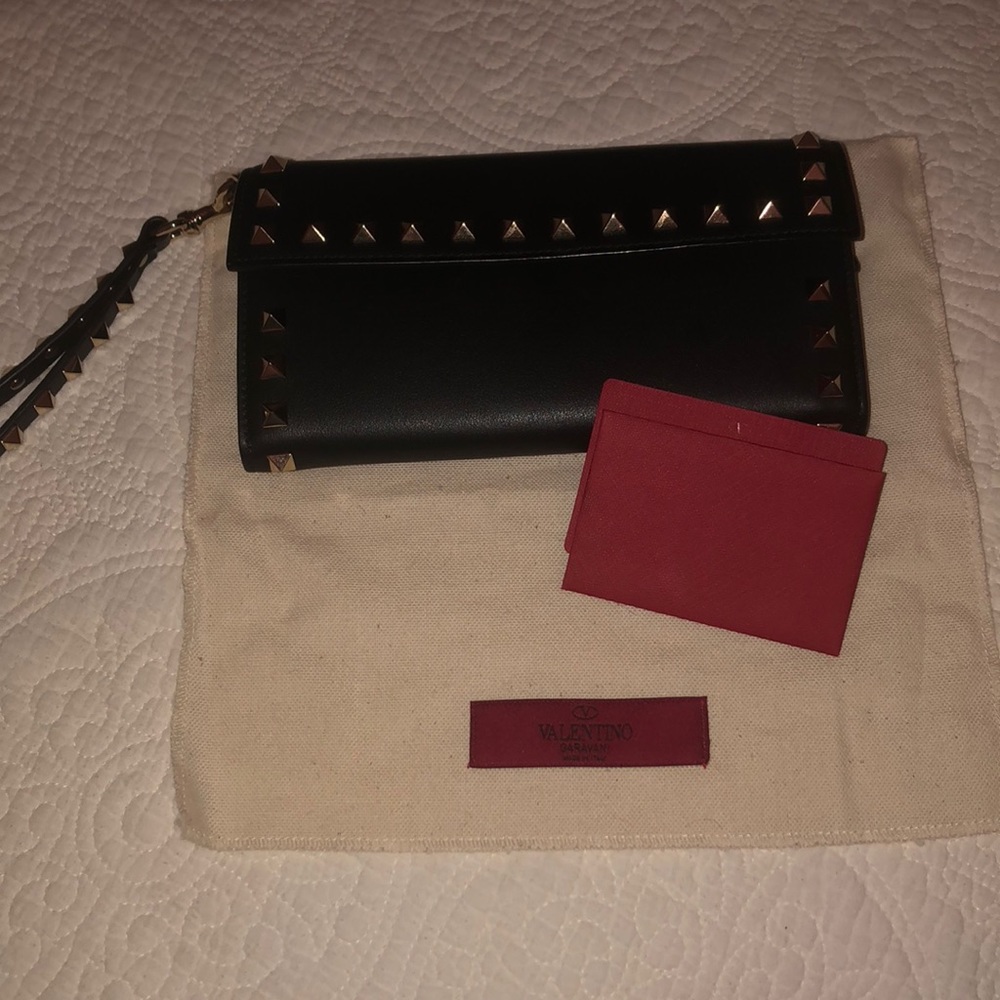 VALENTINO rockstud NWOT wristlet w removable strap
